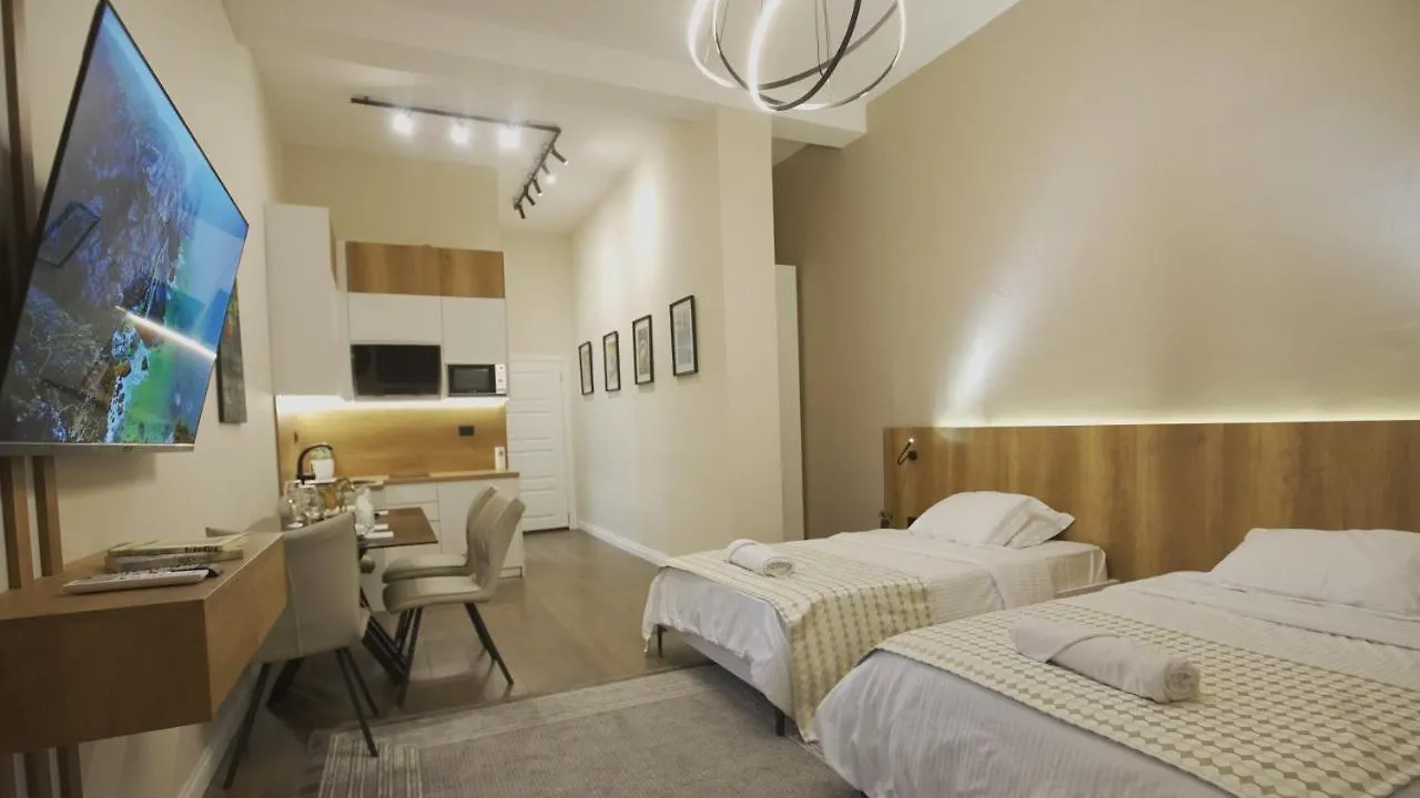 Daily Rent Studio Apartments تيرانا
