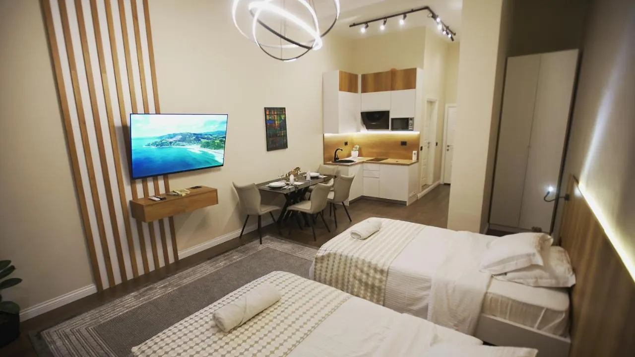 Daily Rent Studio Apartments تيرانا ألبانيا