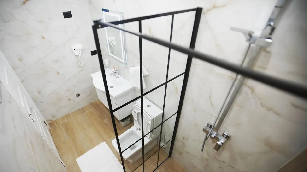 Daily Rent Studio Apartments تيرانا