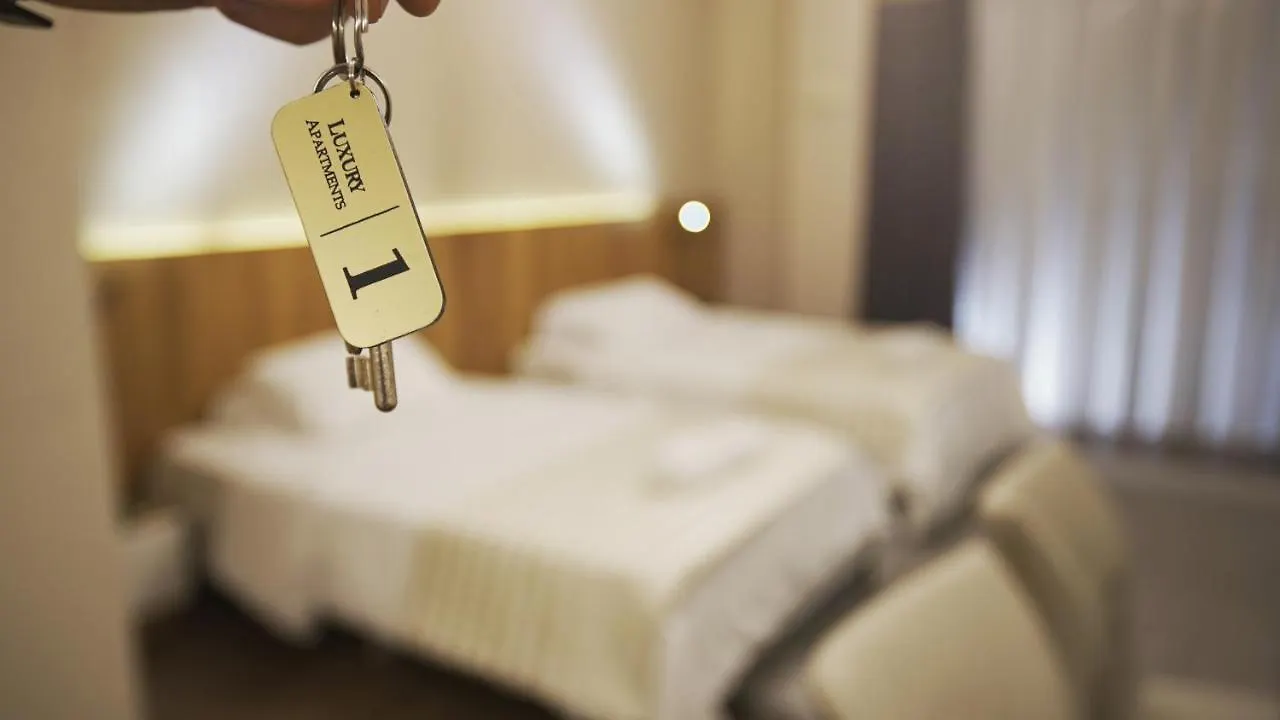 Daily Rent Studio Apartments تيرانا ألبانيا